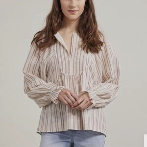 ELIZABETH AND JAMES Stripe Pintuck Peasant Blouse Top Women’s Size M Boho Ruffle